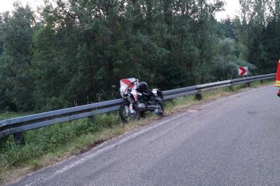 Motorrad Verkehrunfall mit mehreren Verletzten bei Tiefenbronn